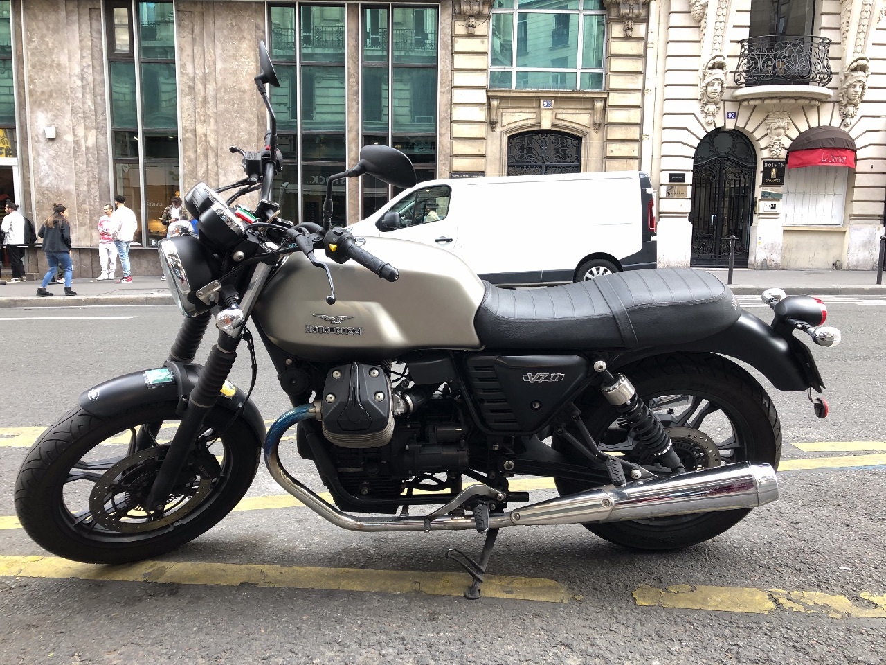 Photo MOTO GUZZI V7II STONE