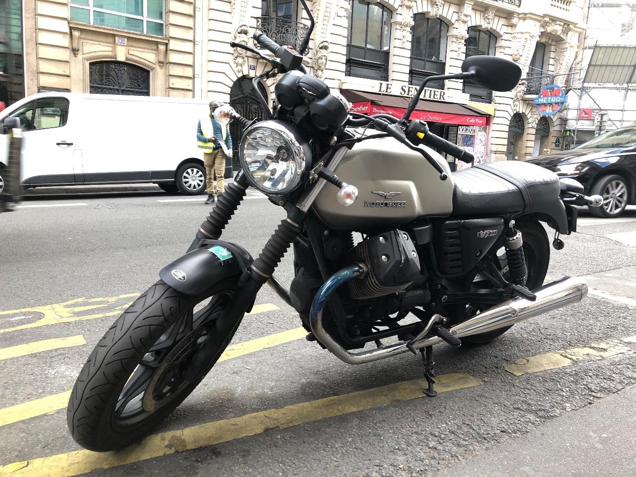 Photo MOTO GUZZI V7II STONE