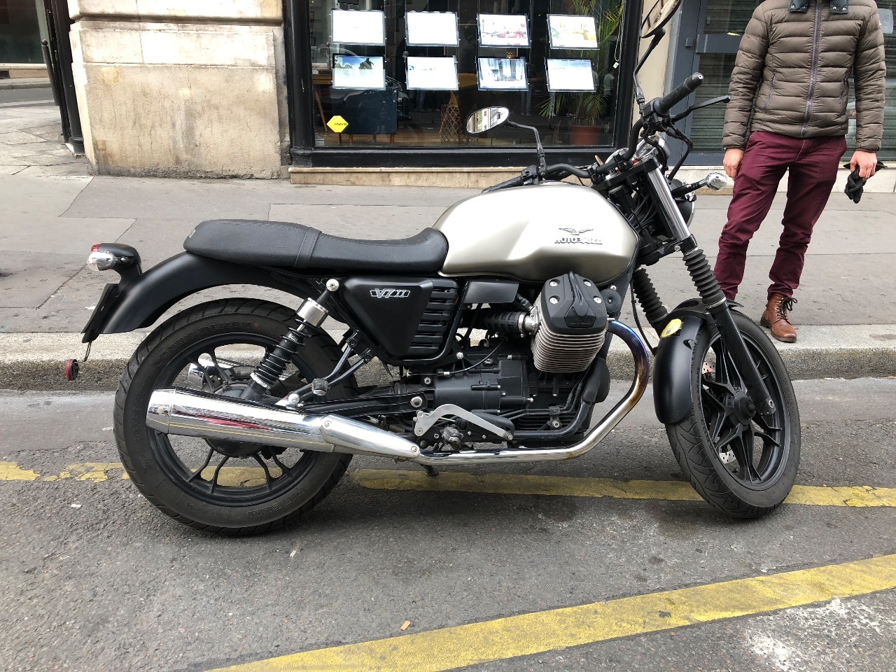Photo MOTO GUZZI V7II STONE