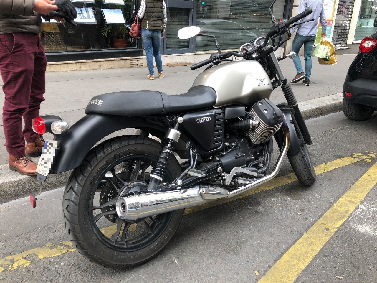 Photo MOTO GUZZI V7II STONE