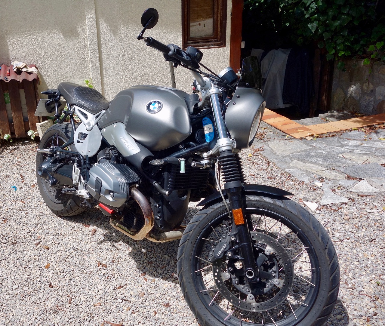 Photo BMW R NINE T SCRAMBLER