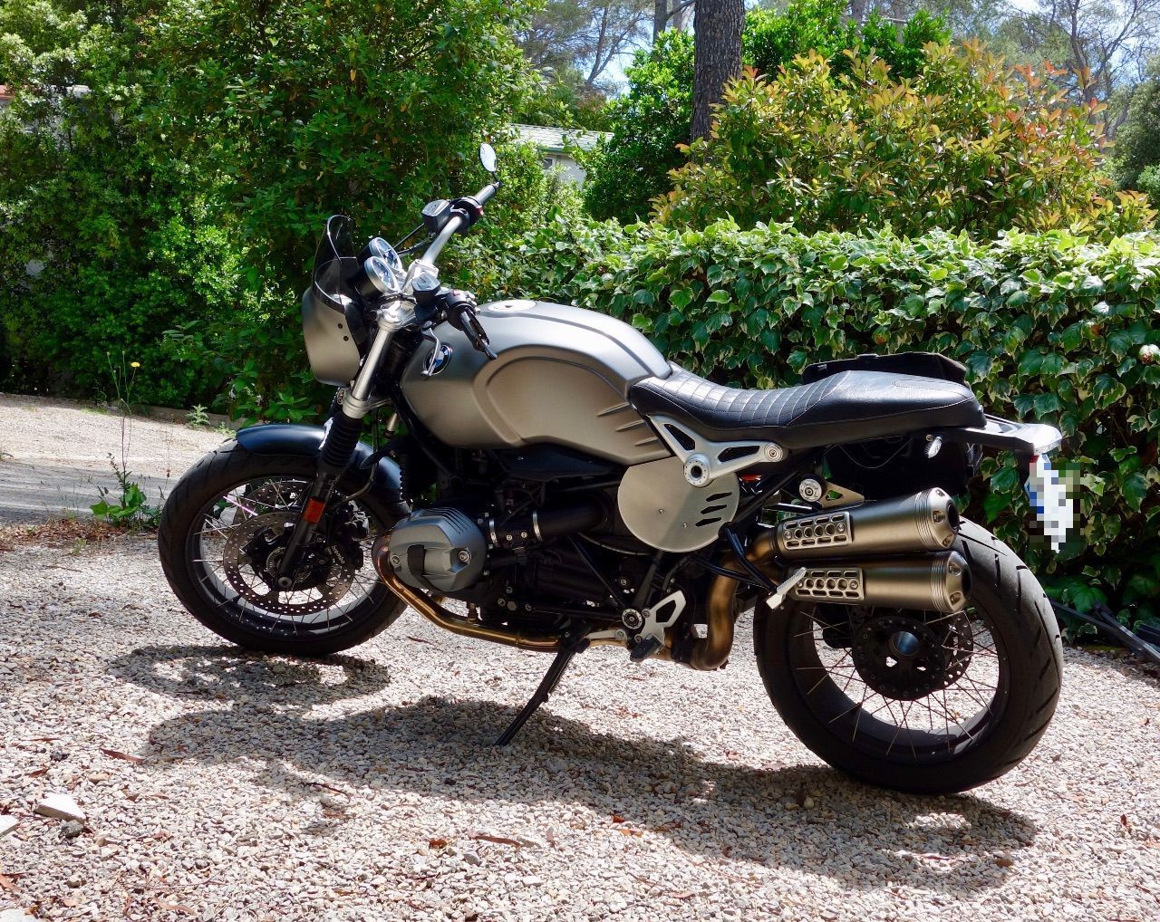 Photo BMW R NINE T SCRAMBLER