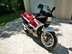 SUZUKI RG 500 GAMMA