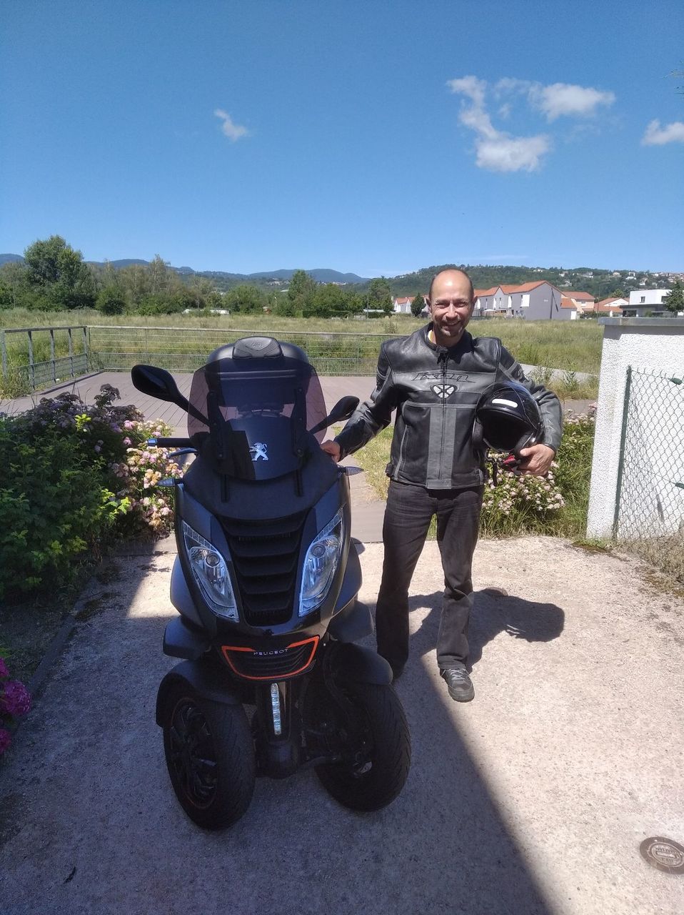 Photo PEUGEOT METROPOLIS 400