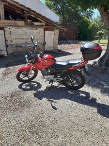 YAMAHA YBR 125