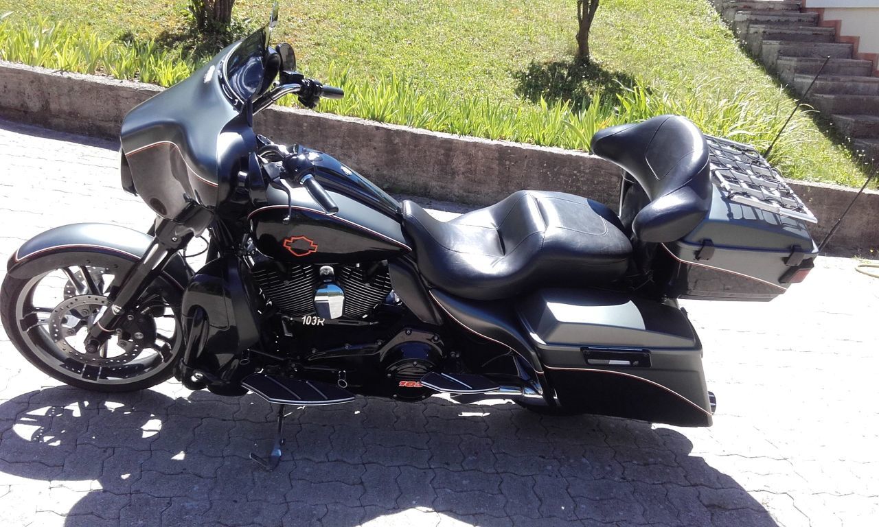 Photo HARLEY DAVIDSON GLIDE