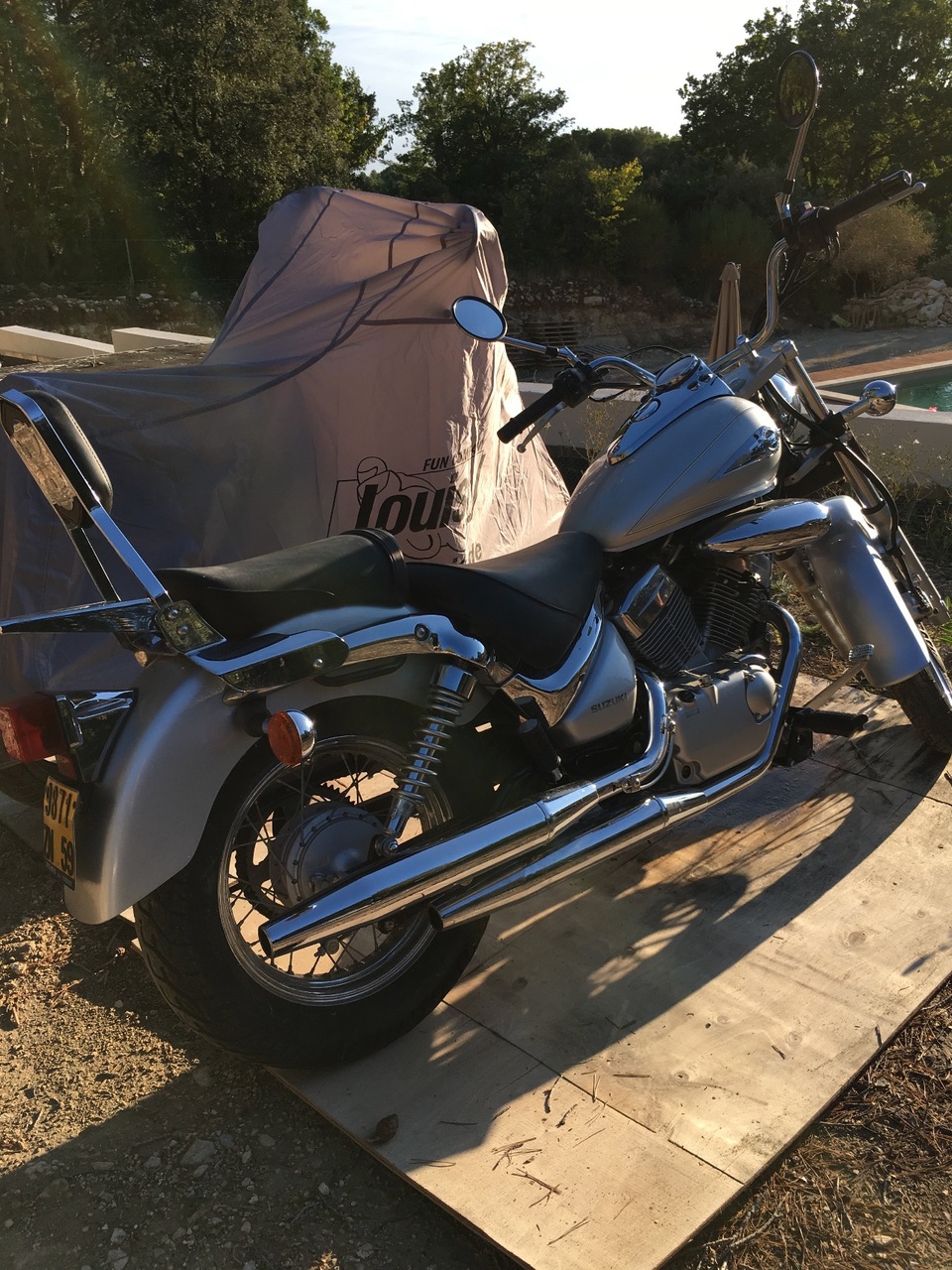 Photo SUZUKI INTRUDER