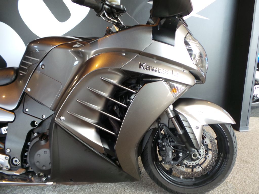 Photo KAWASAKI 1400 GTR