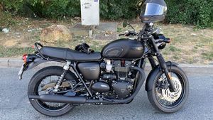 TRIUMPH BONNEVILLE