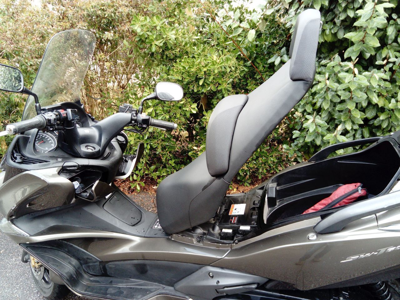 Photo HONDA FJS 600