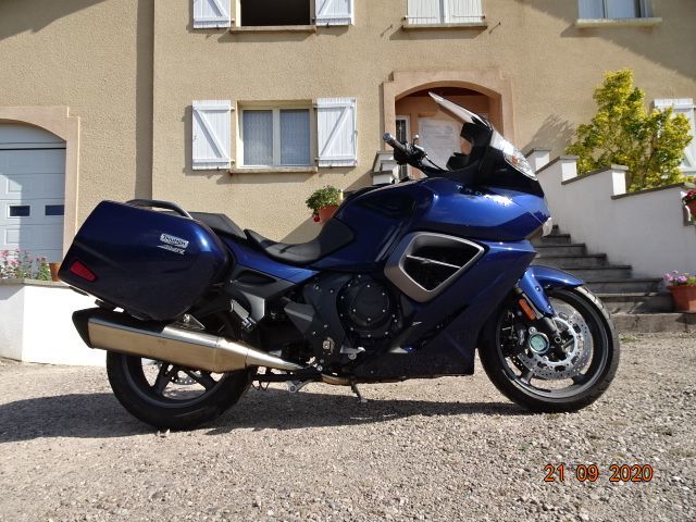 Photo TRIUMPH TROPHY