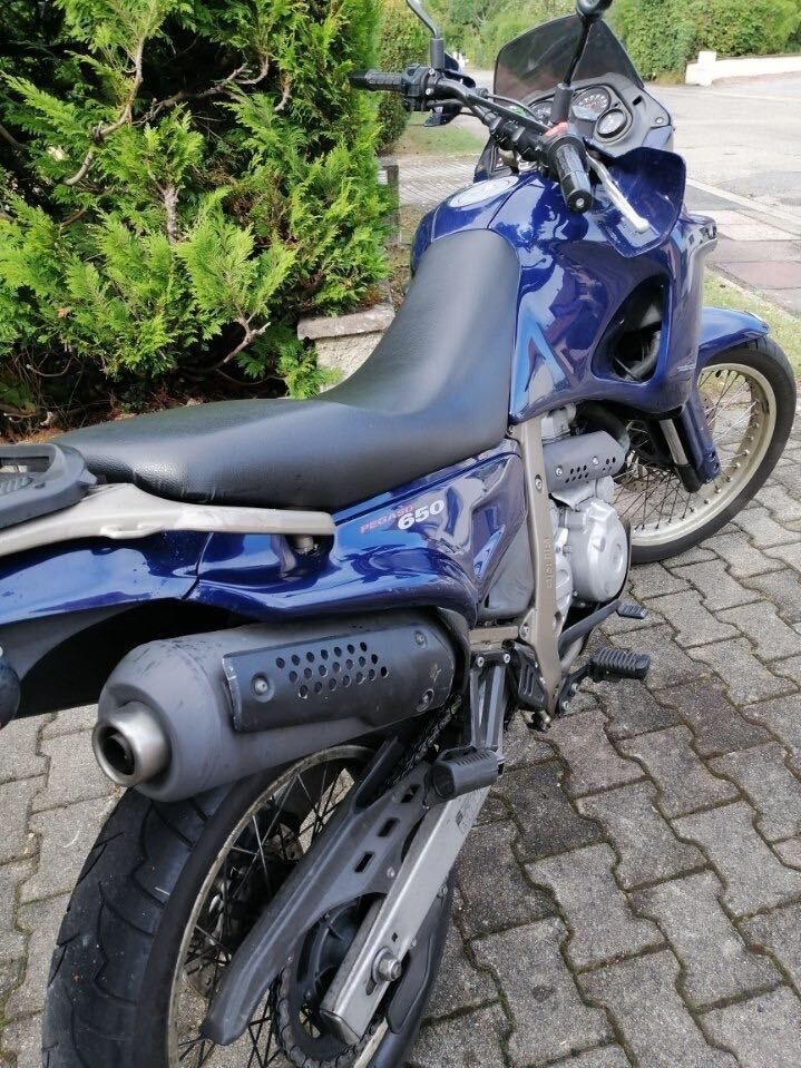 Photo APRILIA PEGASO 650