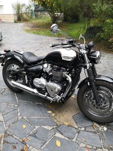 TRIUMPH BONNEVILLE SPEEDMASTER