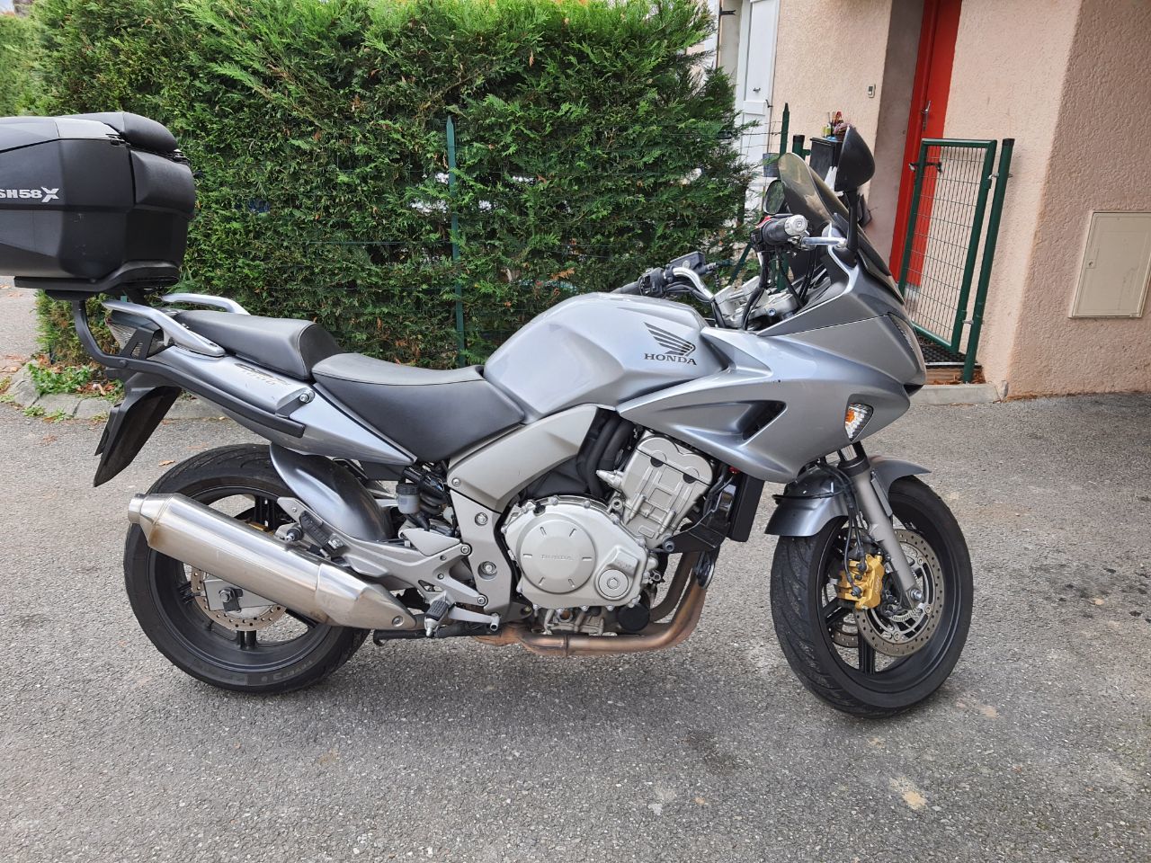 Photo HONDA CBF 1000 F
