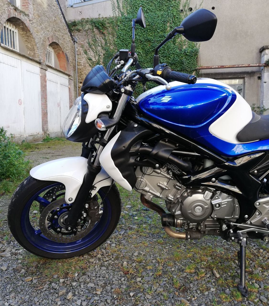 Photo SUZUKI SFV 650 UA
