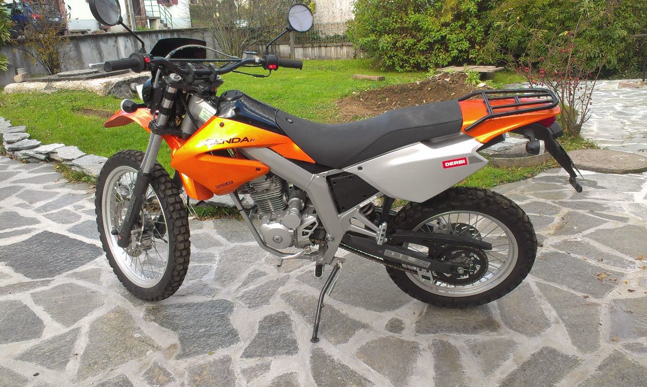 Photo DERBI SENDA R 125