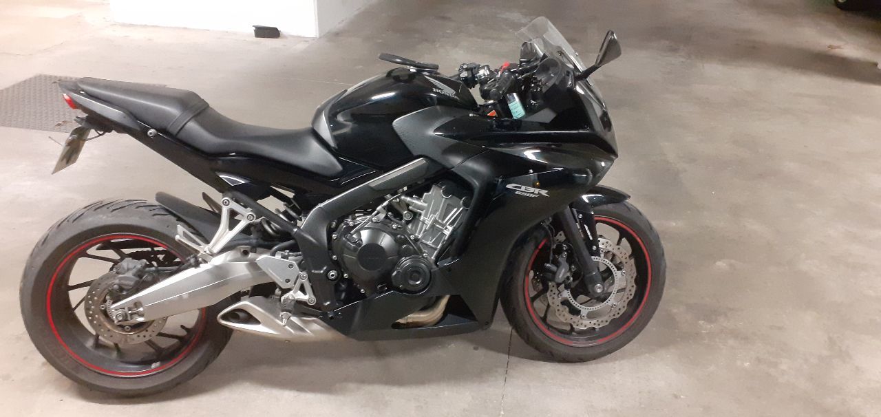 Photo HONDA CBR 650