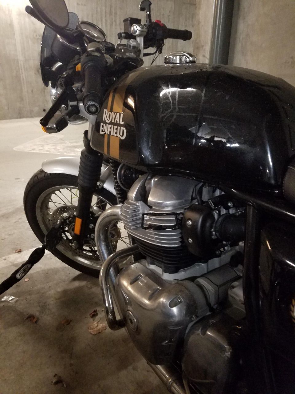 Photo ROYAL ENFIELD 650