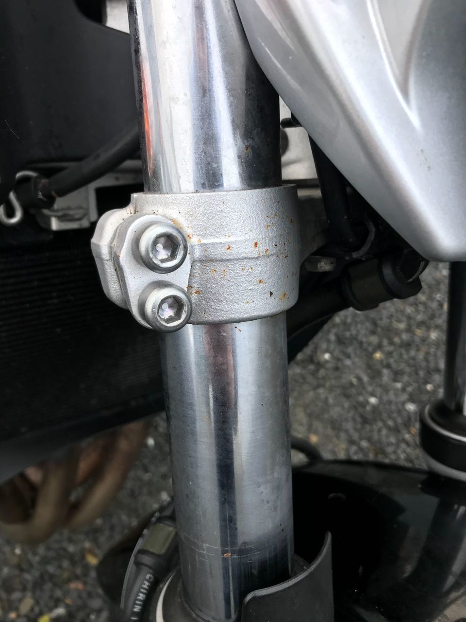 Photo SUZUKI GSR 600 U