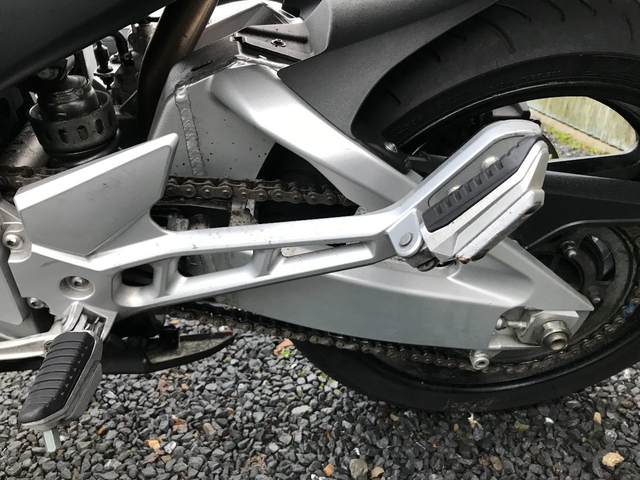 Photo SUZUKI GSR 600 U