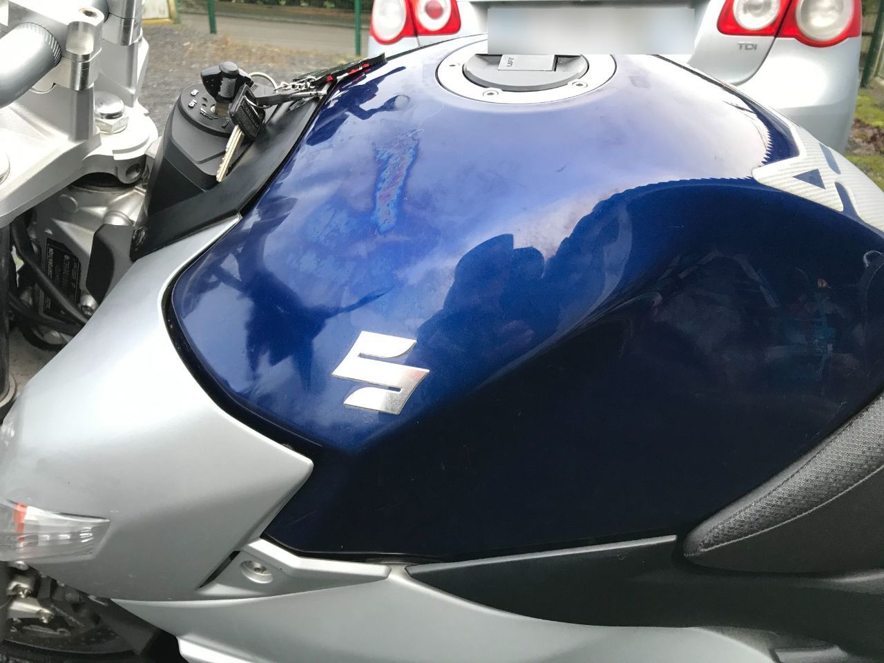 Photo SUZUKI GSR 600 U
