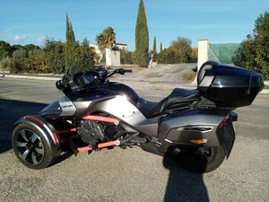CAN AM SPYDER 1330