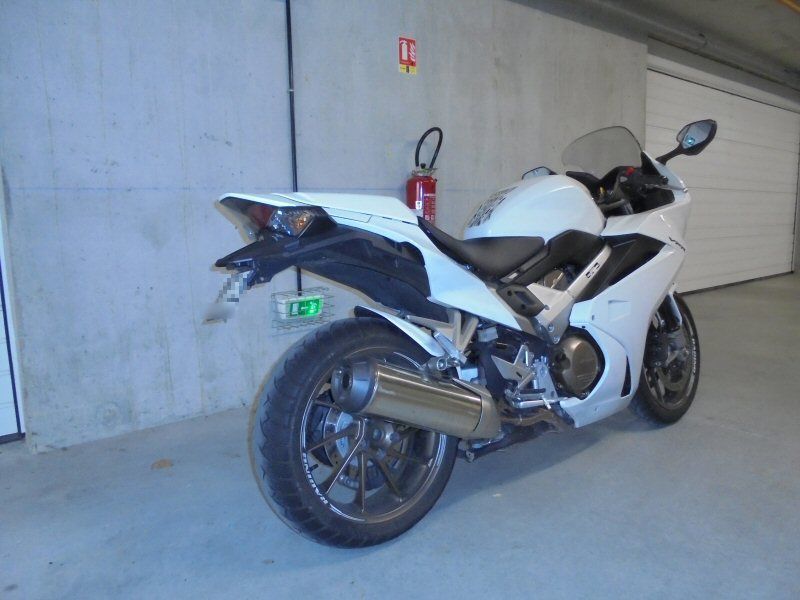 Photo HONDA VFR 800