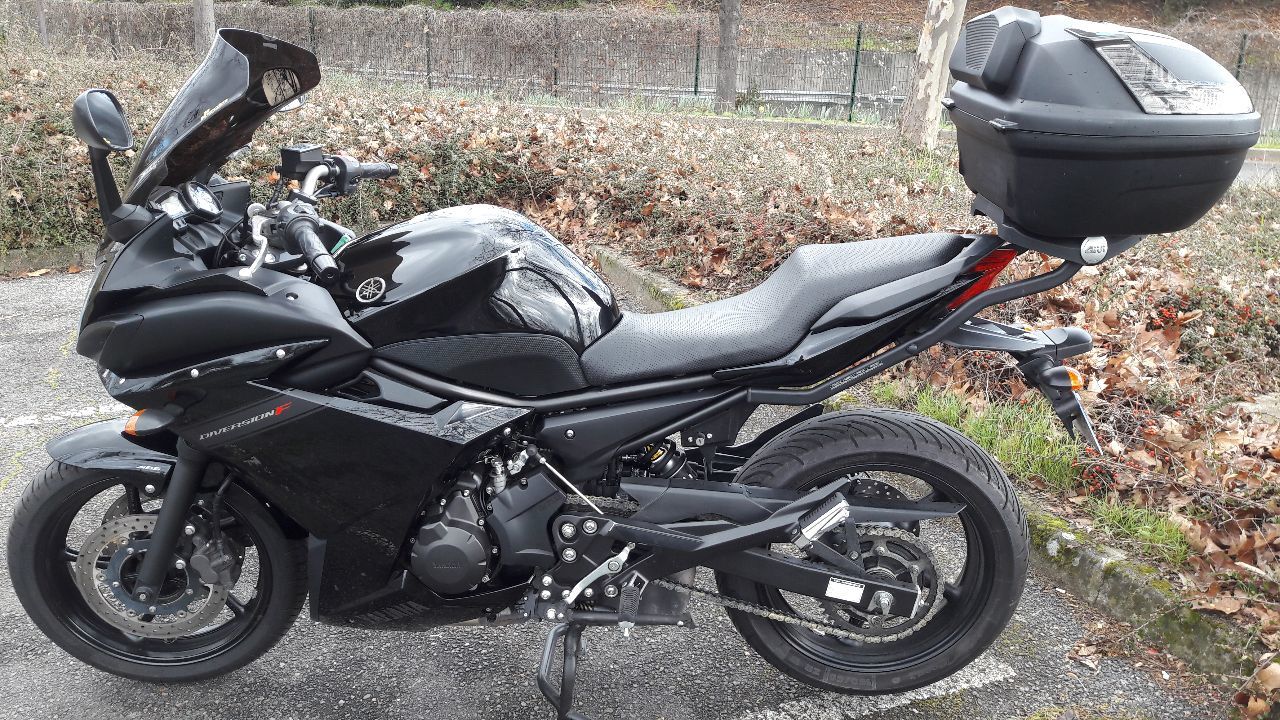 Photo YAMAHA XJ6 F