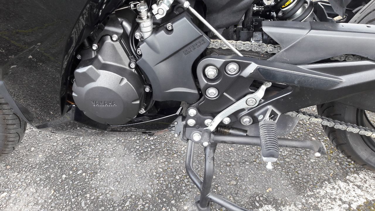 Photo YAMAHA XJ6 F