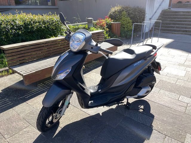 Photo PIAGGIO MEDLEY