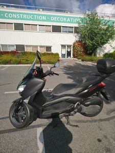 YAMAHA X MAX 125