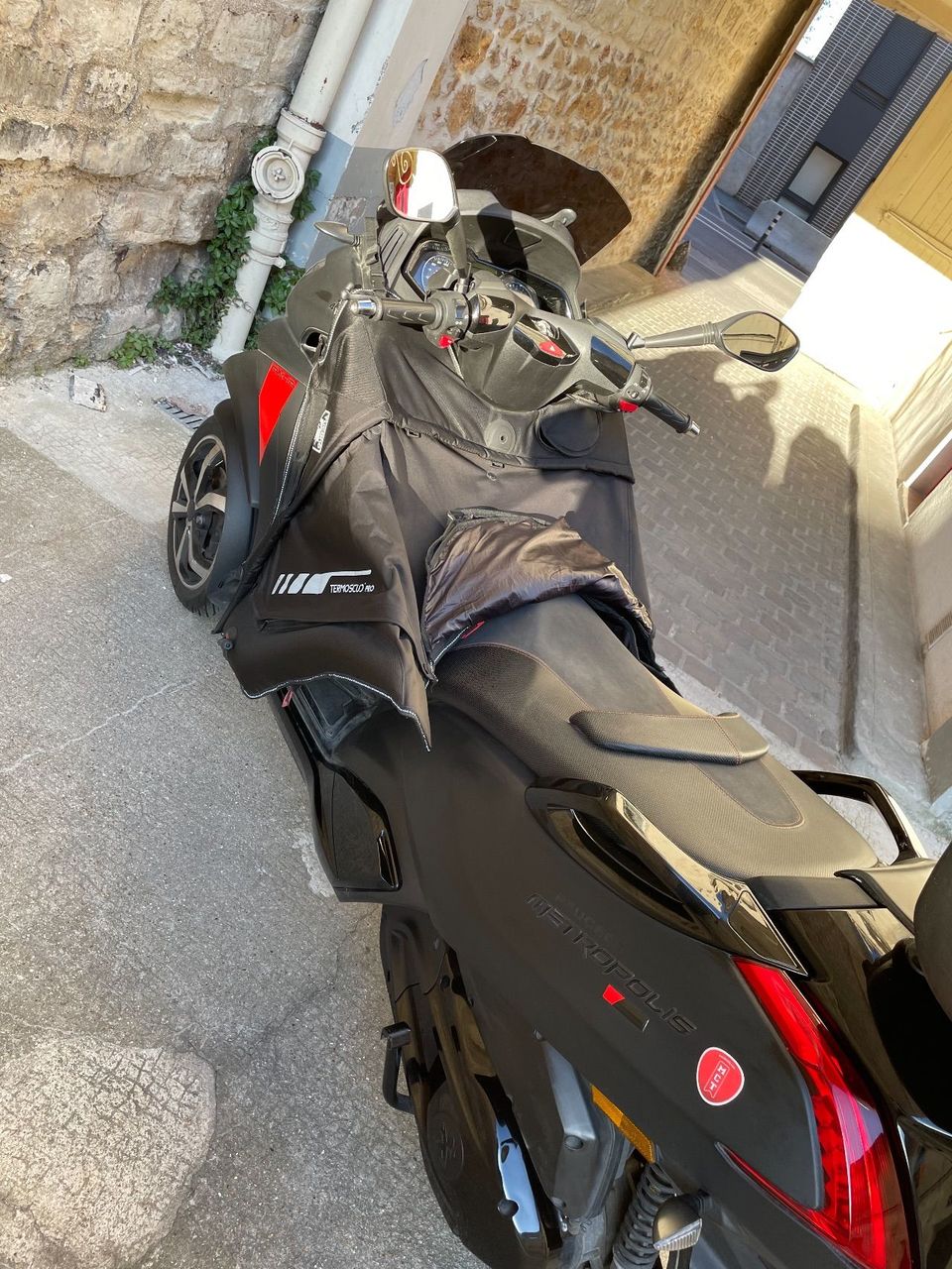 Photo PEUGEOT METROPOLIS