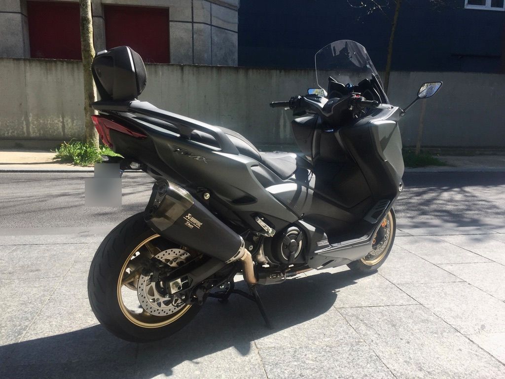 Photo YAMAHA XP 560 D