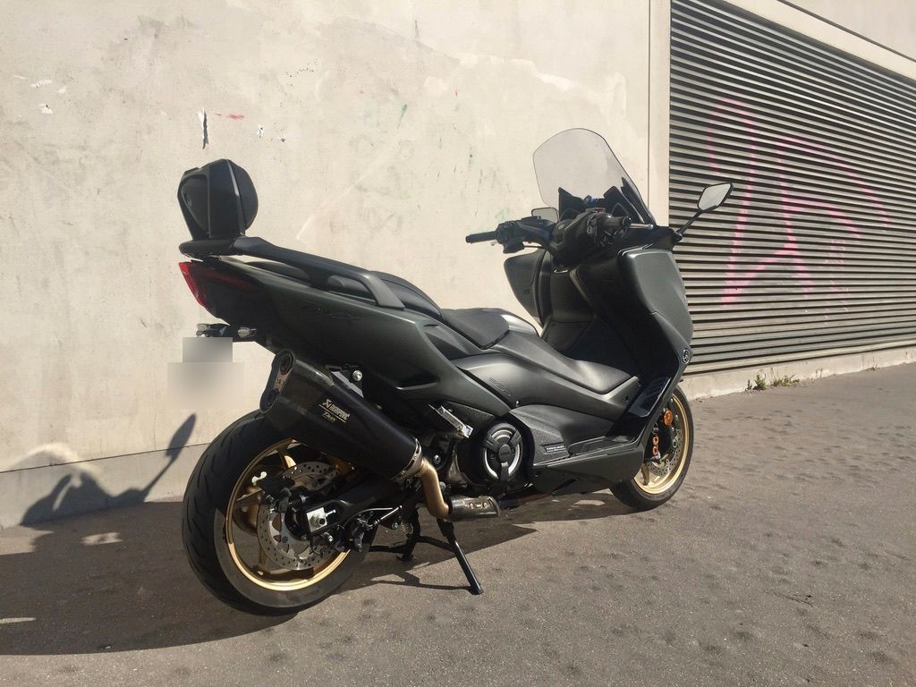 Photo YAMAHA XP 560 D