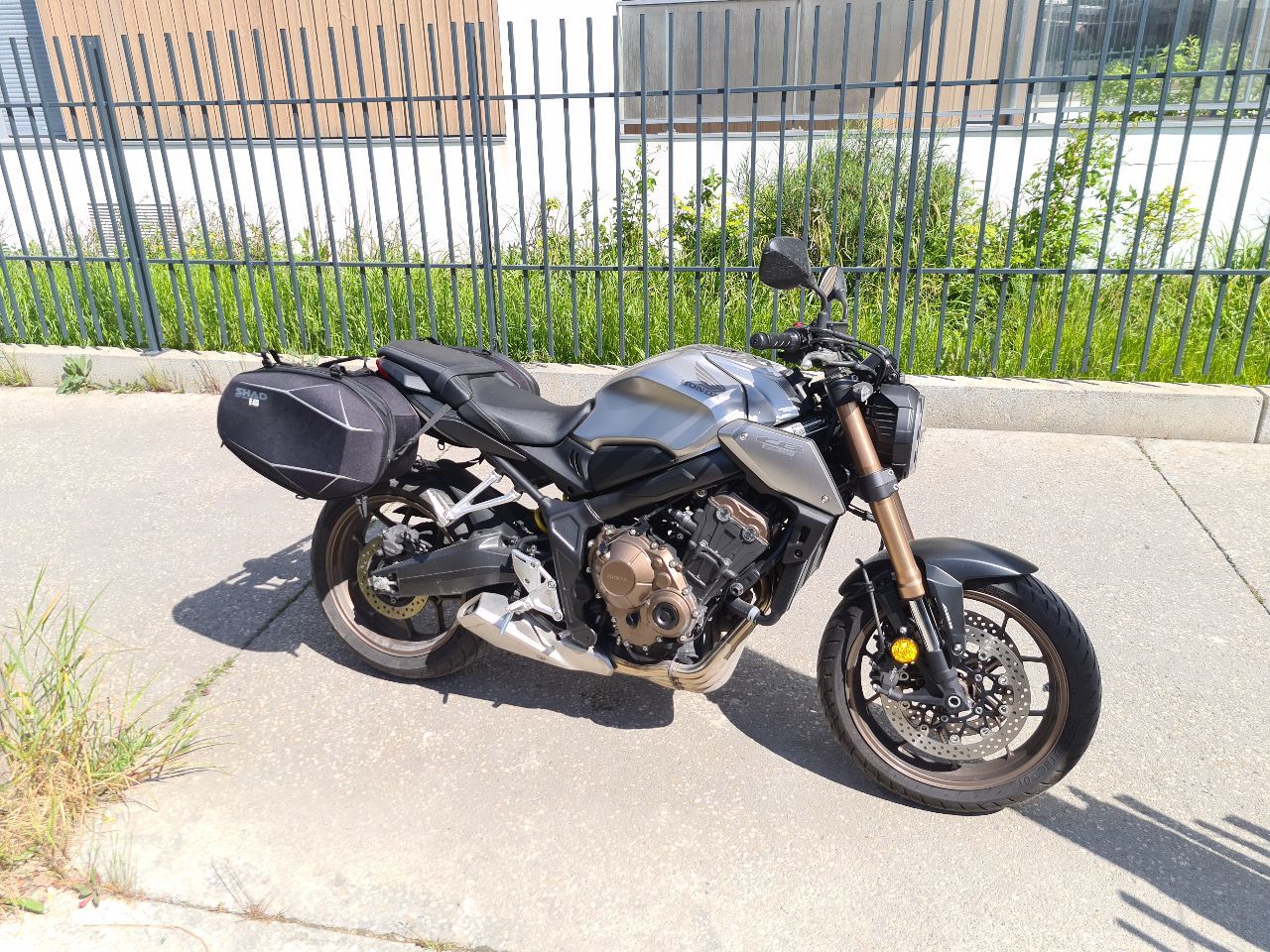 Photo HONDA CB 650 RA