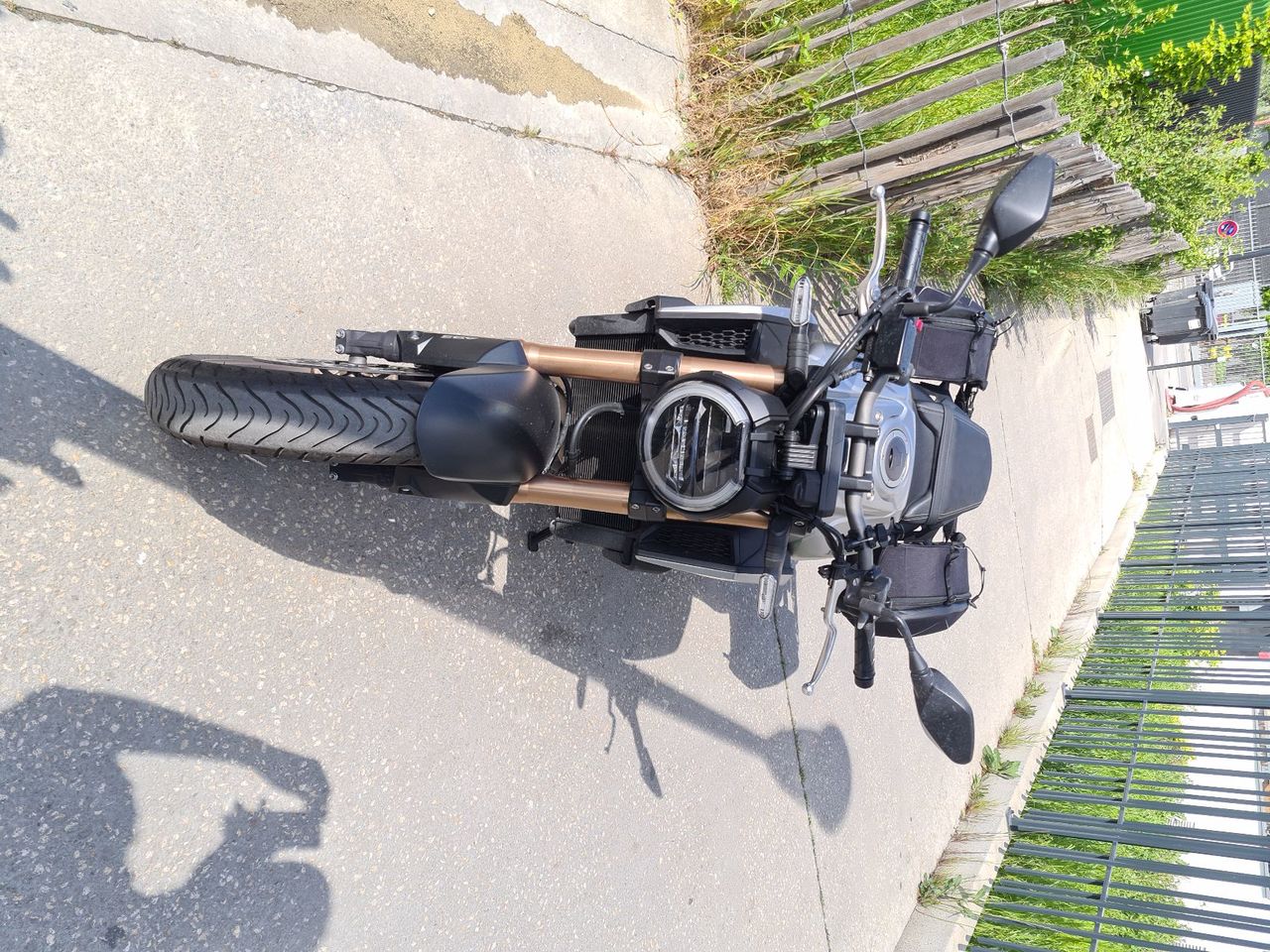 Photo HONDA CB 650 RA