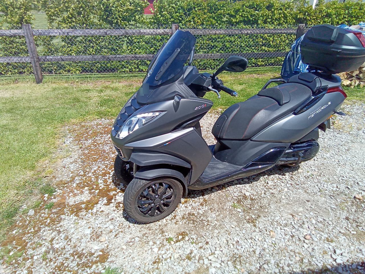 Photo PEUGEOT METROPOLIS 400
