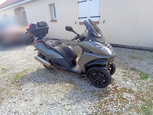 PEUGEOT METROPOLIS 400