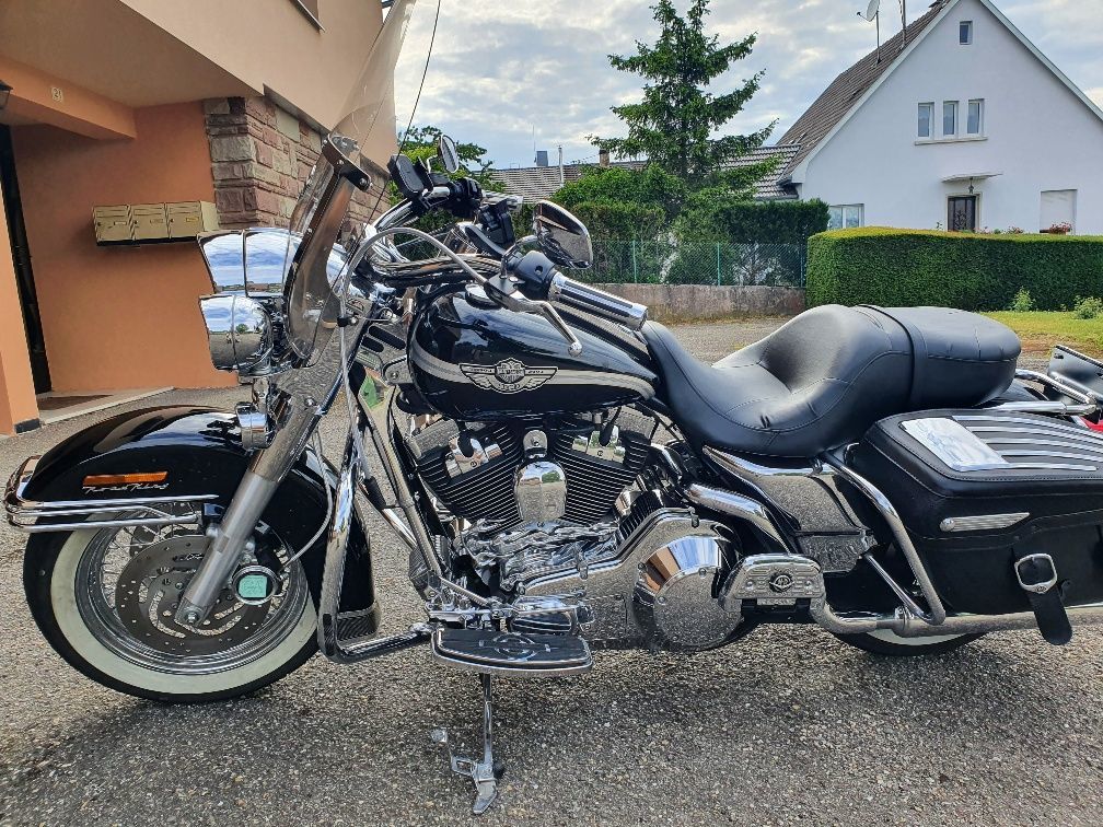 Photo HARLEY DAVIDSON ROAD