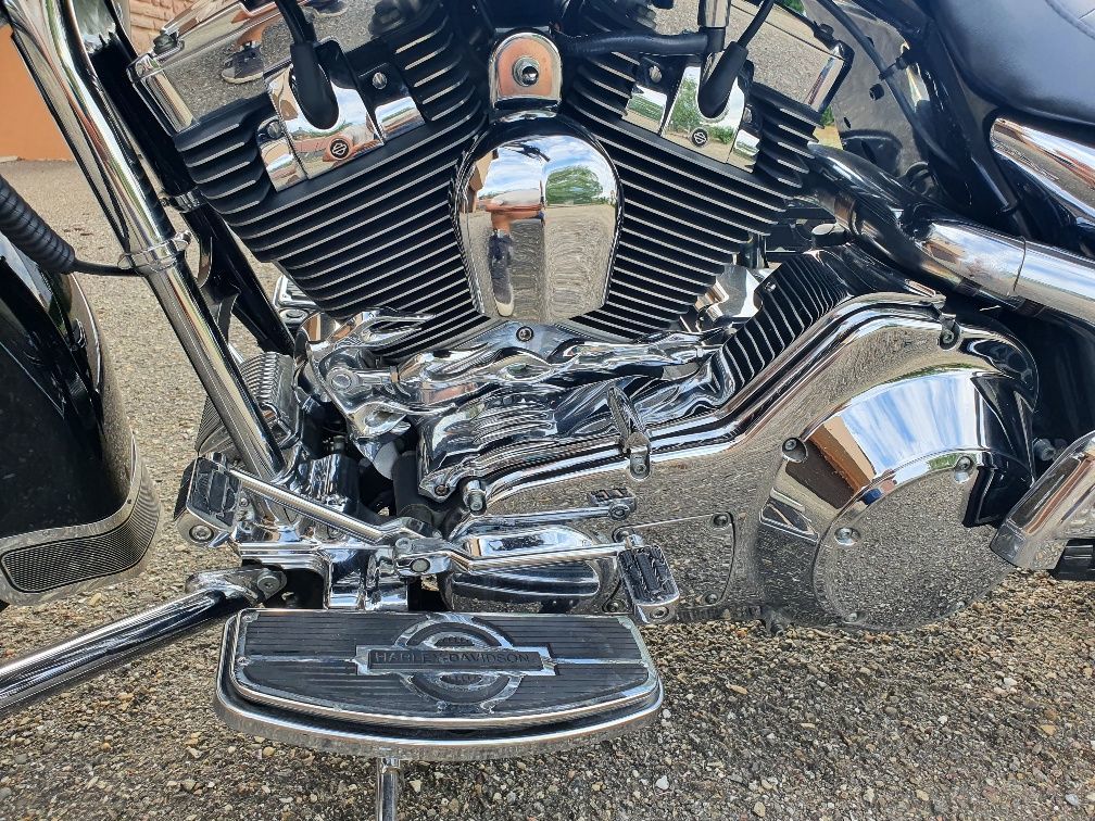 Photo HARLEY DAVIDSON ROAD