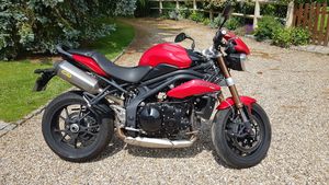TRIUMPH SPEED TRIPLE 1050