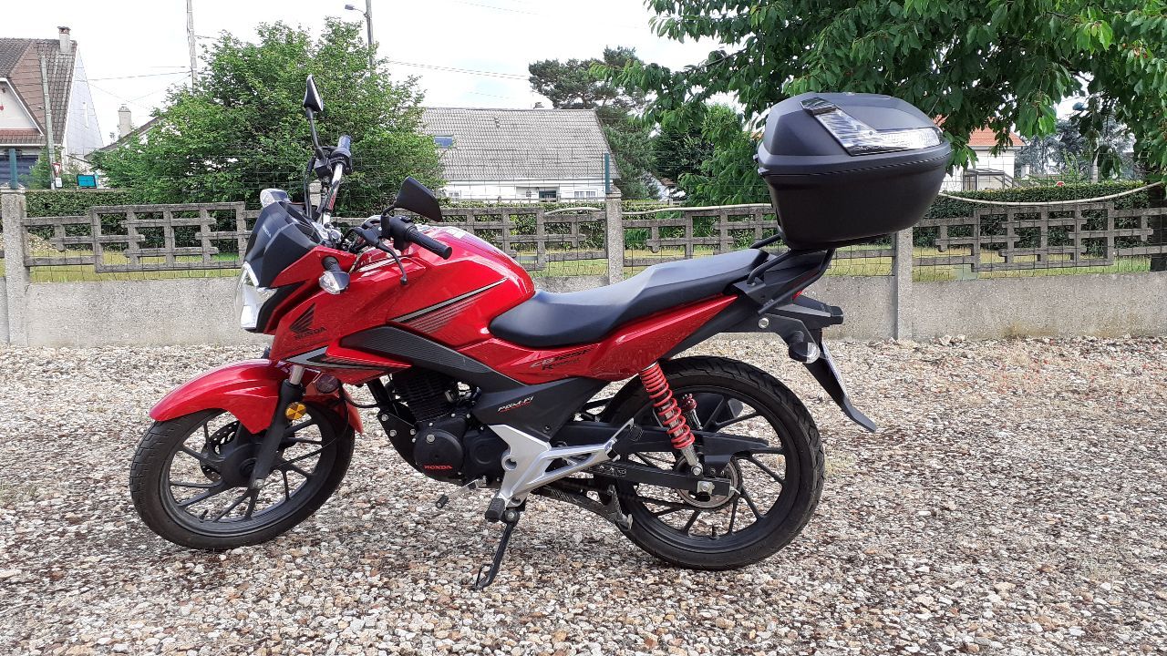 Photo HONDA CB 125 F