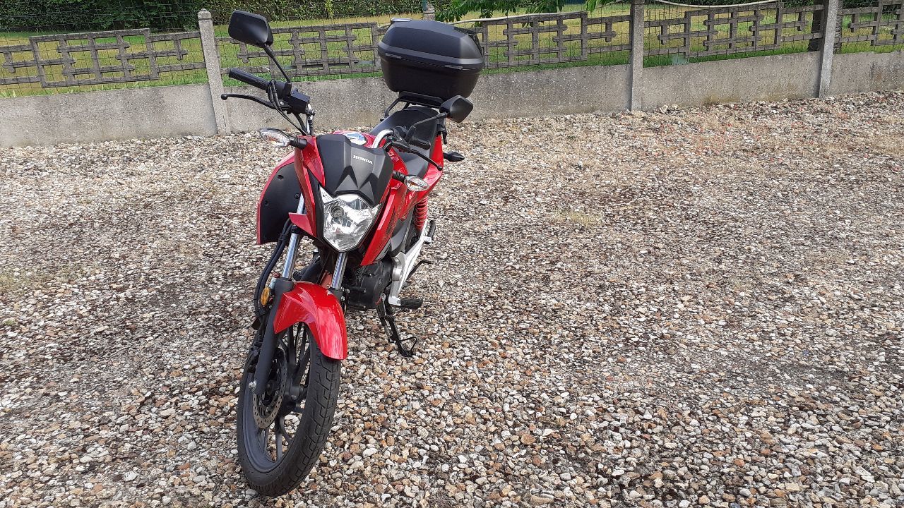 Photo HONDA CB 125 F