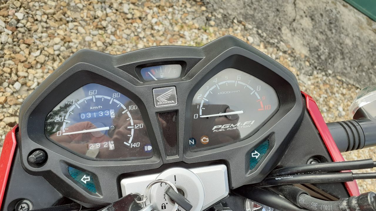 Photo HONDA CB 125 F