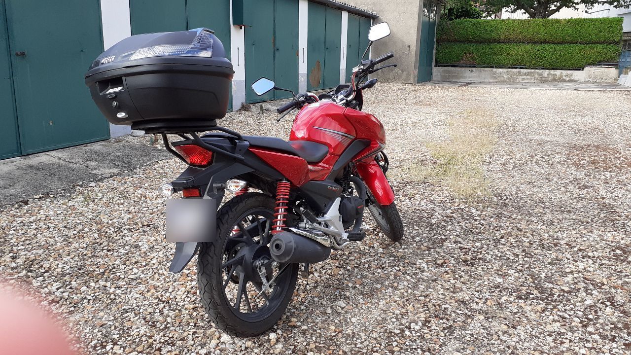 Photo HONDA CB 125 F