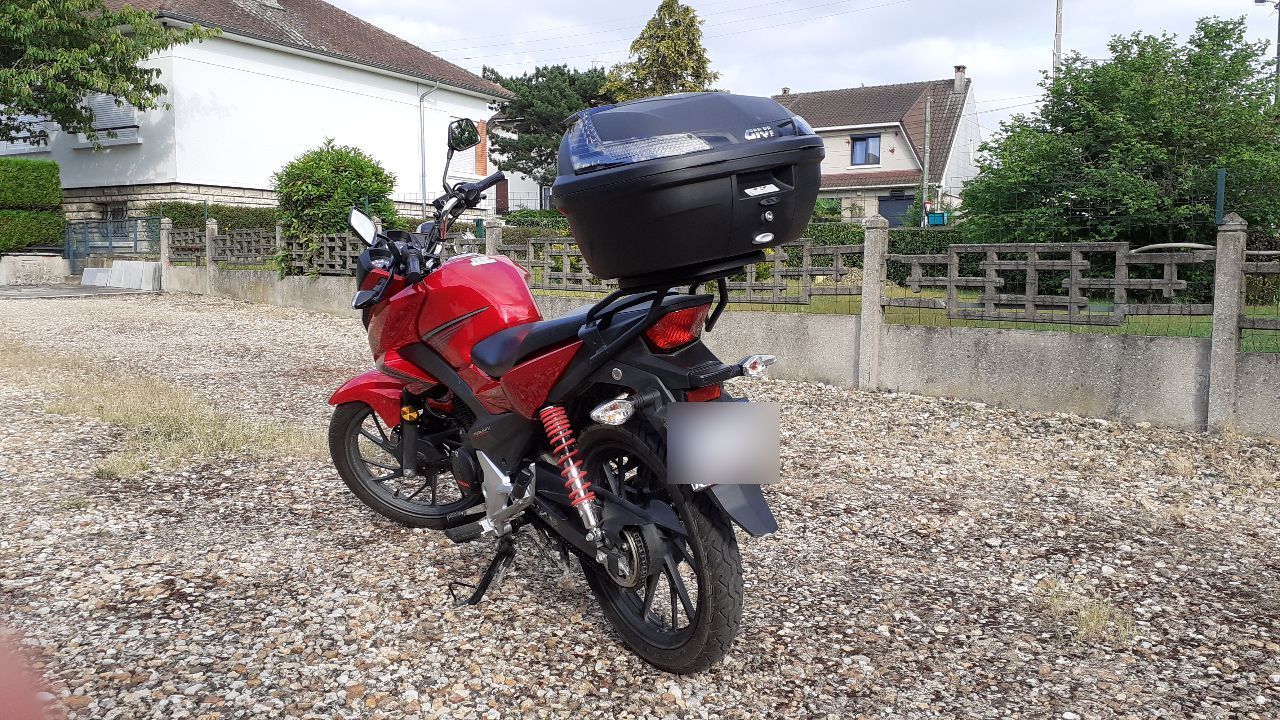 Photo HONDA CB 125 F