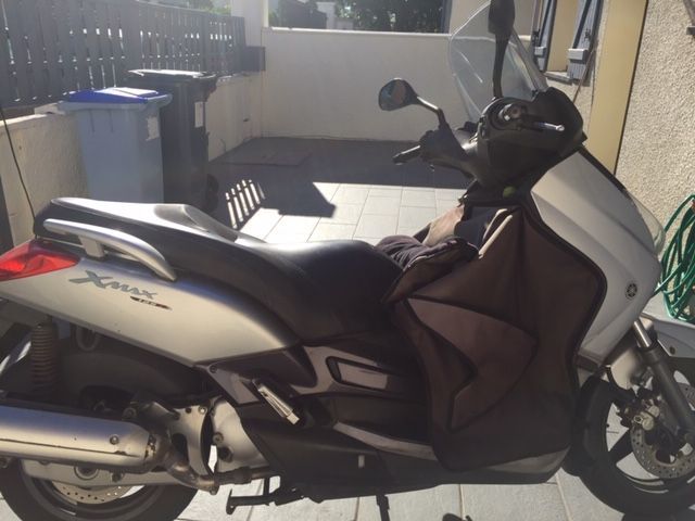 Photo YAMAHA YP 125 R