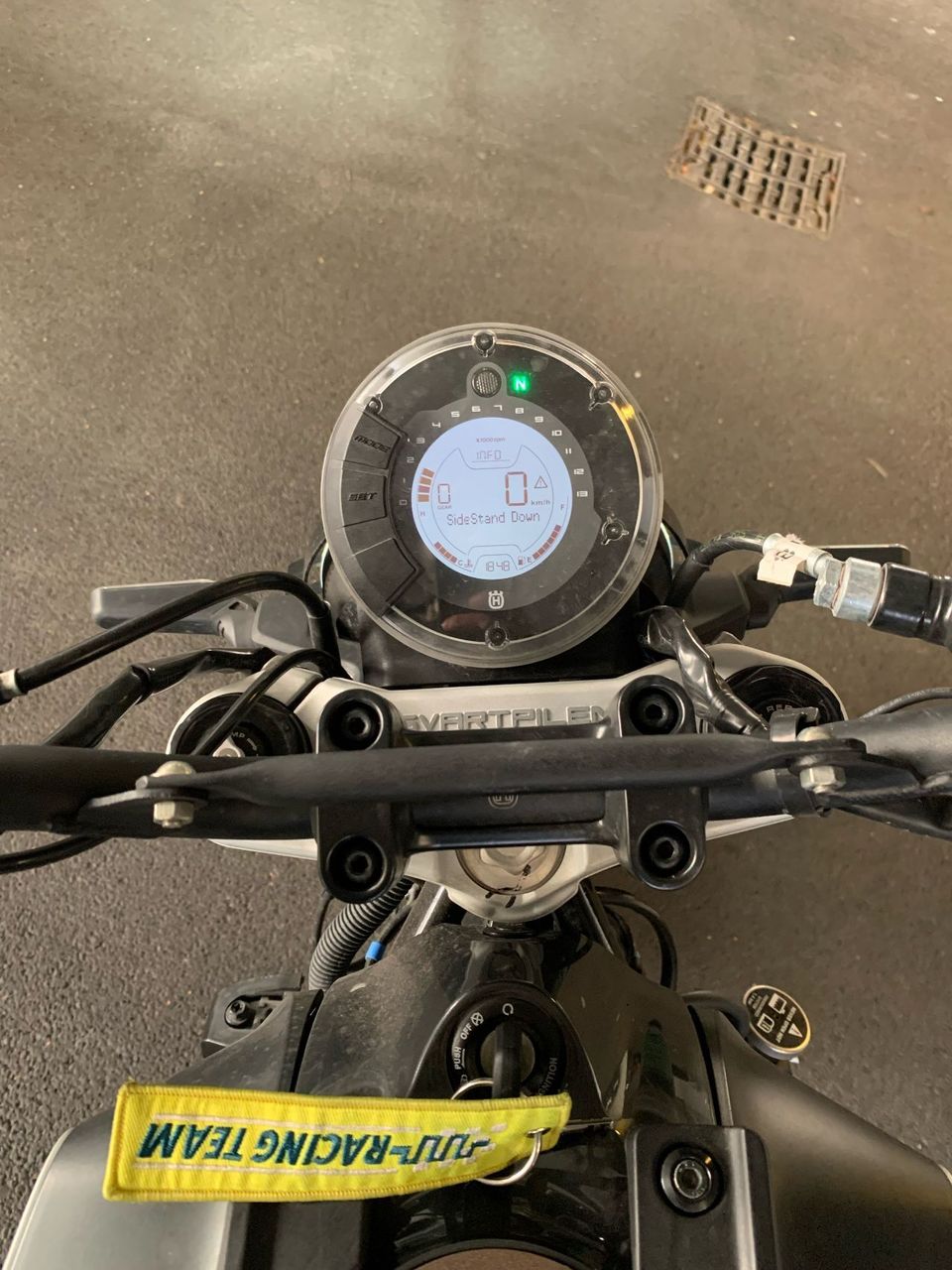 Photo HUSQVARNA SVARTPILEN