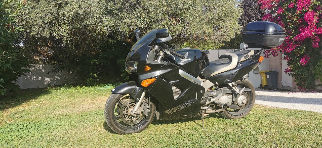 Photo HONDA VFR 800 FI