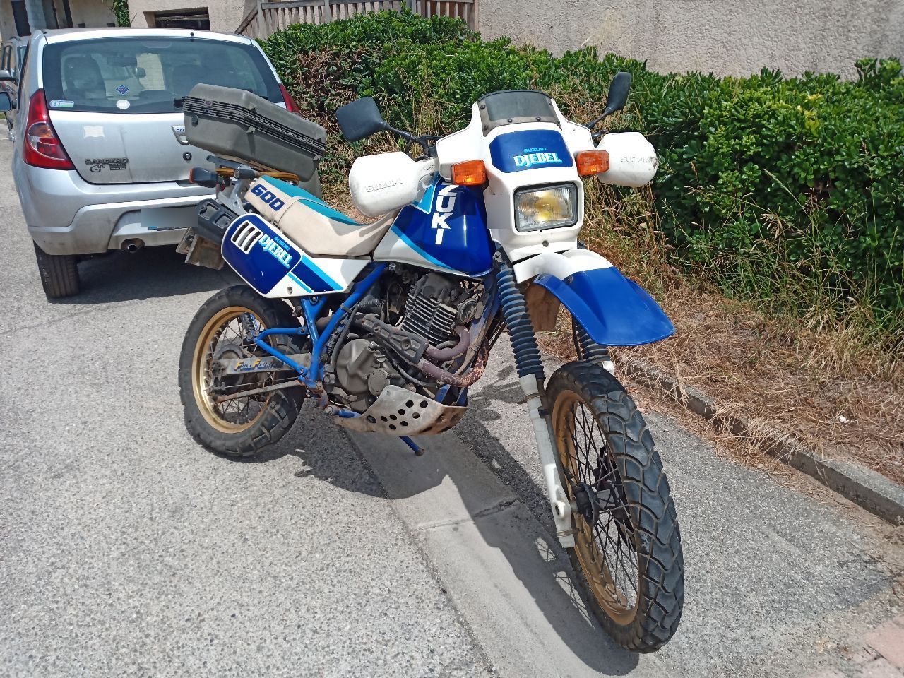 Photo SUZUKI DR 600